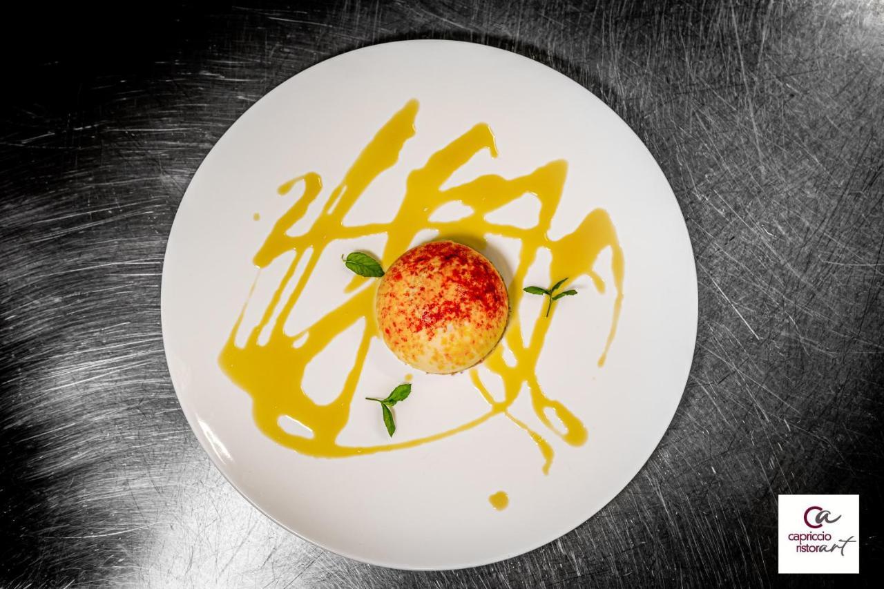 Capriccio Art Hotel Serravalle Scrivia Exterior photo