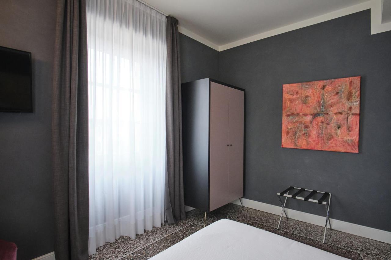Capriccio Art Hotel Serravalle Scrivia Exterior photo
